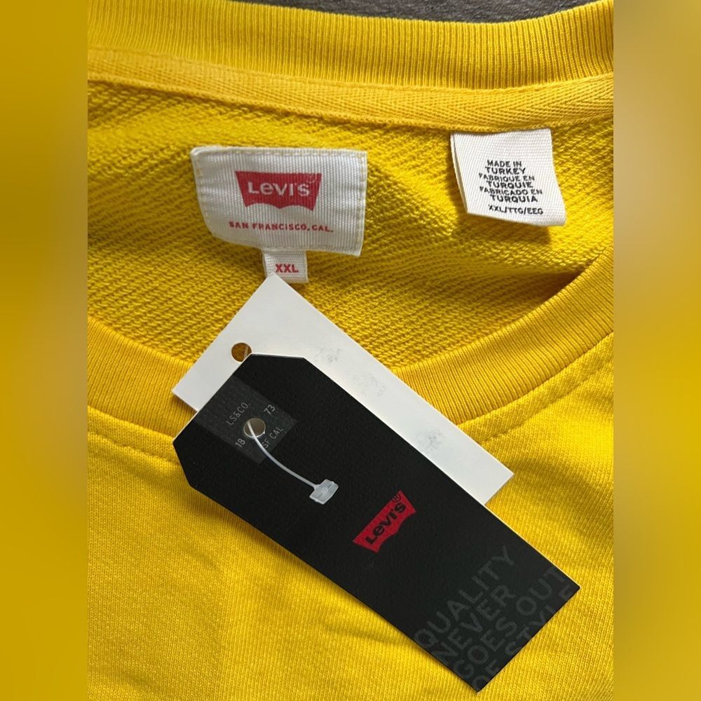 NWT Levi's Logo Spellout Yellow Black Crew Neck Fleece Sweatshirt Men's size XXL - Picture 4 of 9